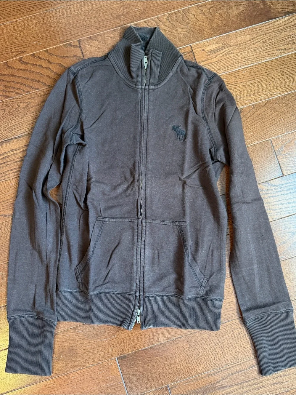 Women’s Abercrombie & Fitch Brown Full-Zip Hoodie. Size Medium.